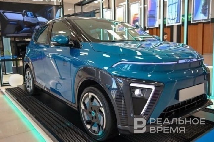 Правительство пересадит чиновников на электромобили и машины на газе
